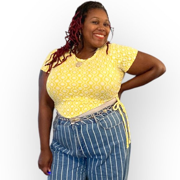 Hello Yellow Crop Top SZ XL - Picture 5 of 6